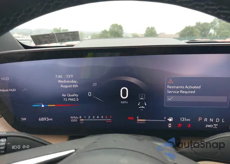 2025 Buick Enclave Preferred Fwd z USA, uszkodzony, nr VIN 5GAEVARS3SJ109441